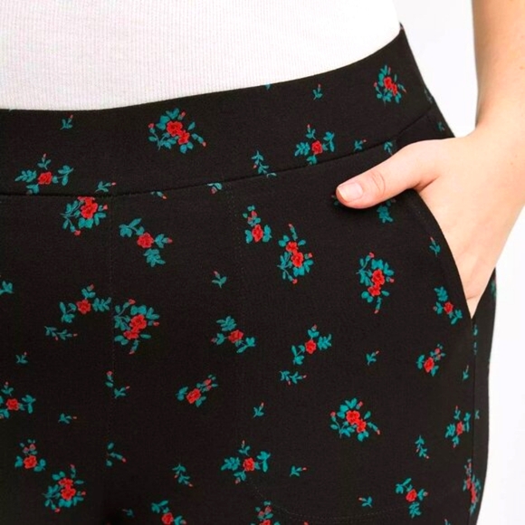 ❤️NWT VINTAGE TORRIID LEGGING POCKETS - ROSE FLORAL PRINT FULL LENGTH PLUS SIZE - Picture 3 of 11